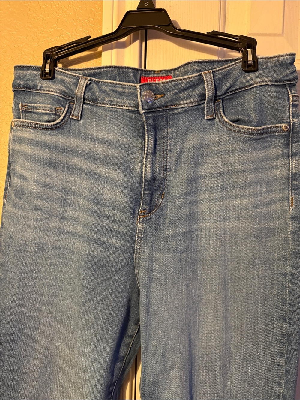 GUESS High Rise Skinny Jeans - Picture 5 of 11